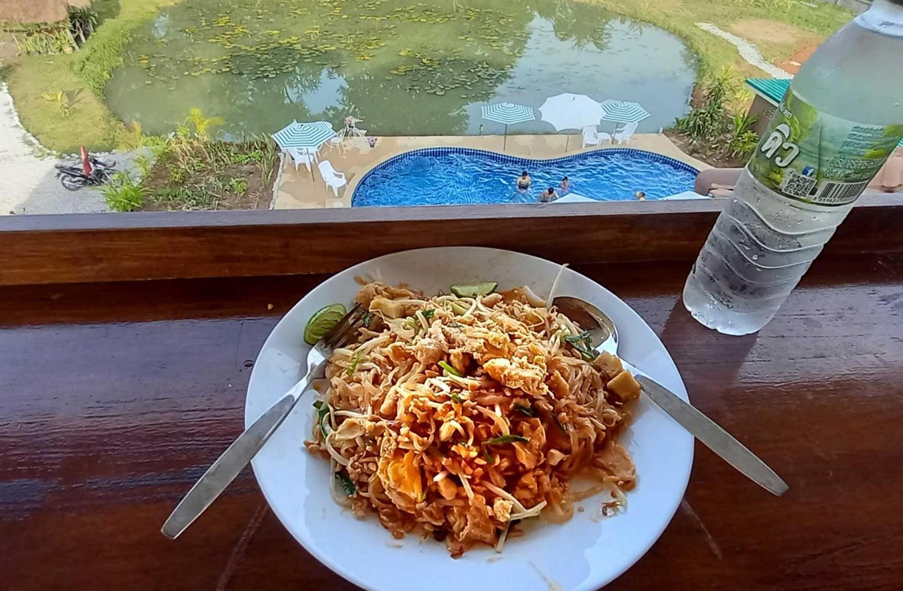 Bua Daeng Homestay Resort Kumphawapi Exteriér fotografie